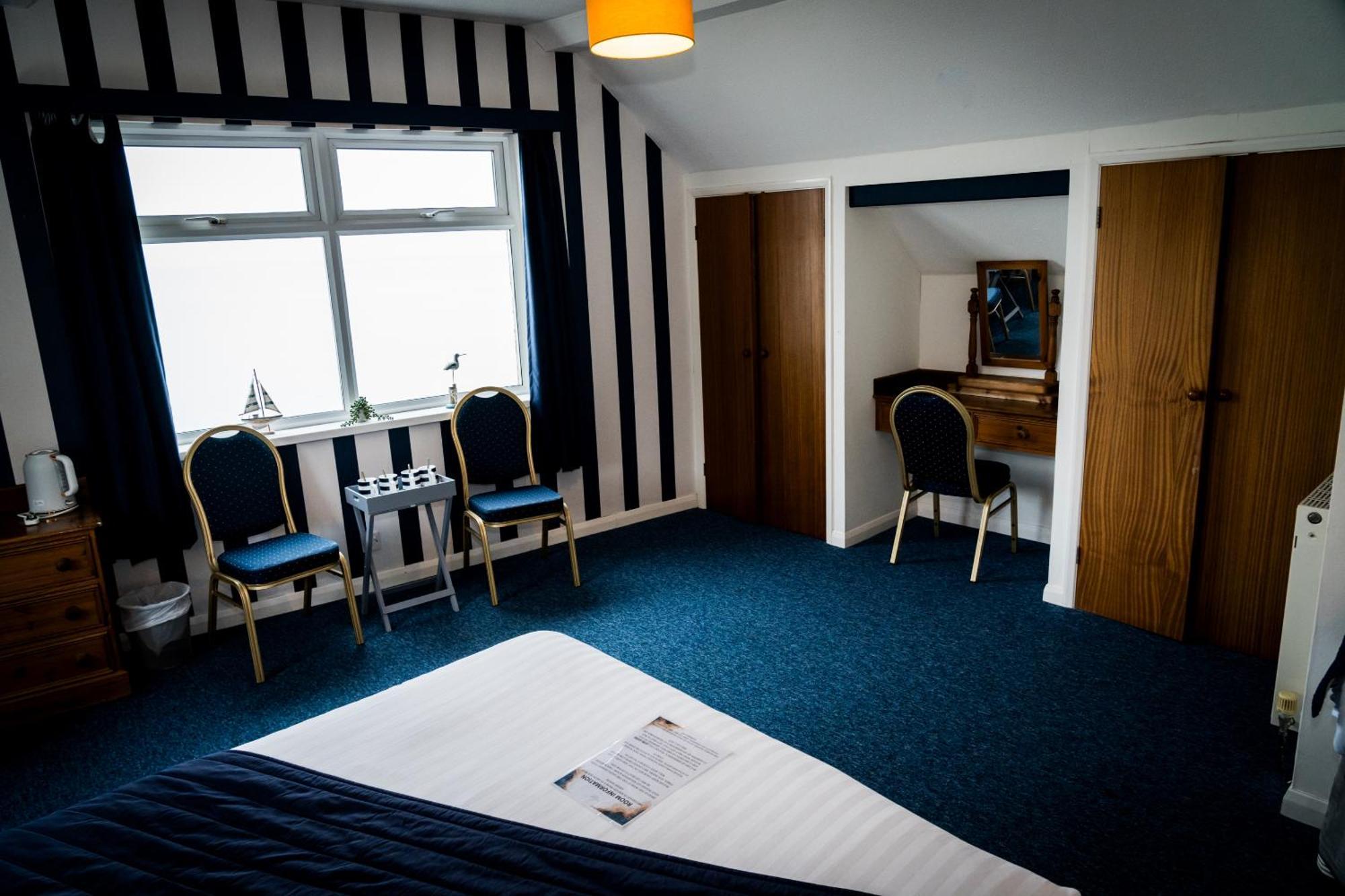 Channel View Hotel 섕클린 객실 사진